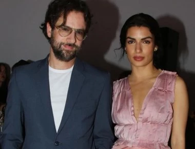 Στη Τήνο βρέθηκαν ο Κωστής Μαραβέγιας και η Τόνια Σωτηροπούλου (φωτό)